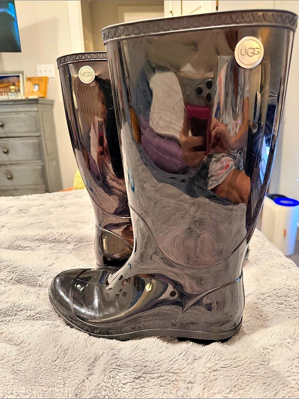 UGG Shaye Rain Boot Black US 8